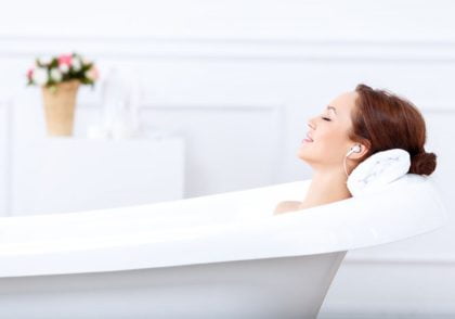 دیدن استحمام (حمام کردن) در خواب چه تعبیری داد؟ / تعبیر خواب استحمام